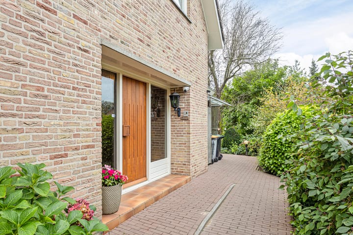 Foto 80 van Leliestraat 24