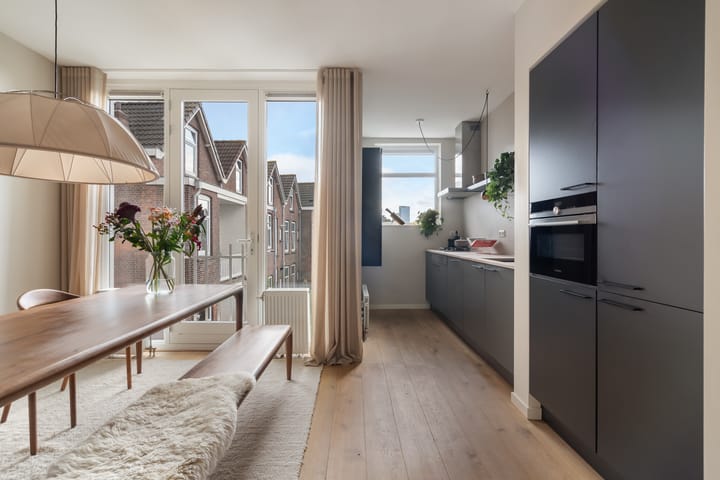 Foto 20 van Blommersdijkselaan 8-B02