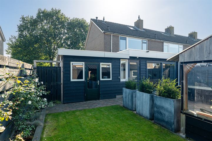 Bekijk foto 35 van Leeuwerikstraat 28