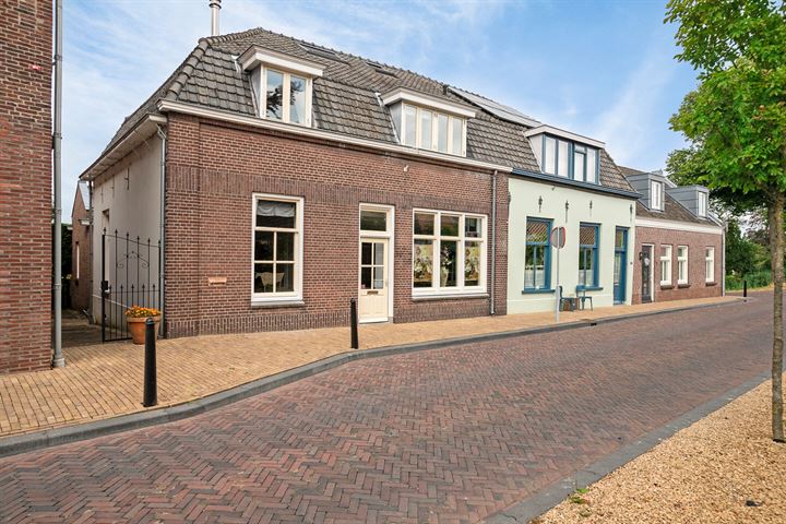 View photo 8 of Dorpstraat 18