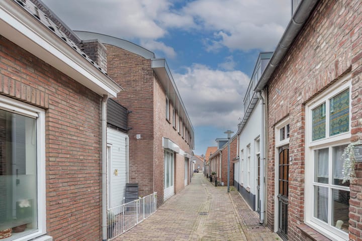 Foto 49 van Stenenstraatje 12