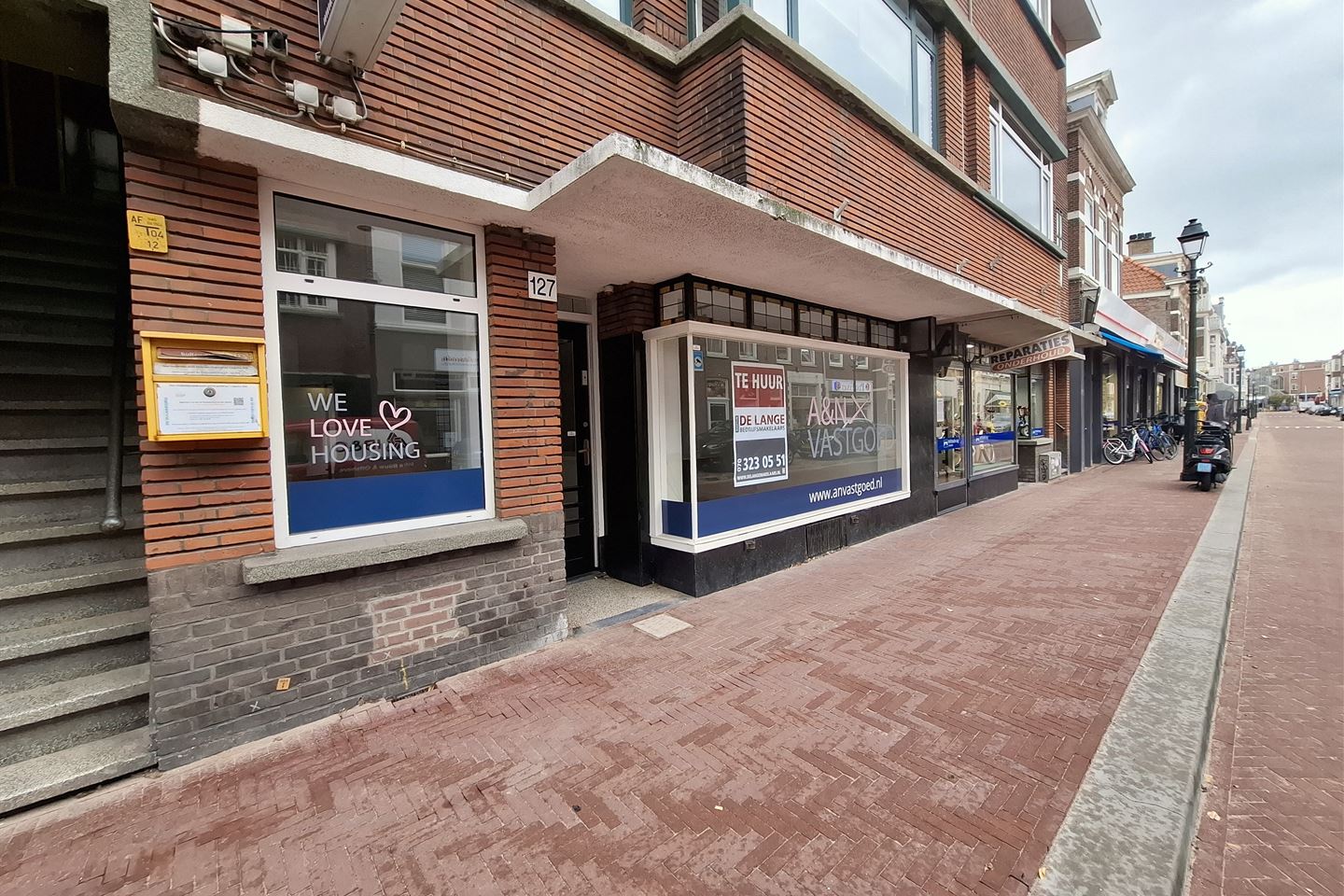 View photo 2 of Badhuisstraat 127