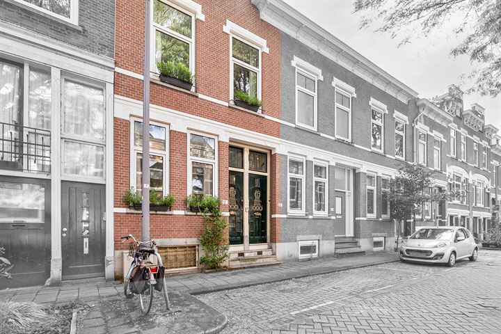 View photo 1 of Schoonoordstraat 22