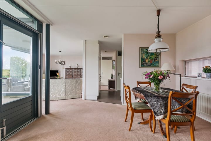 Foto 12 van Kamilleplein 43