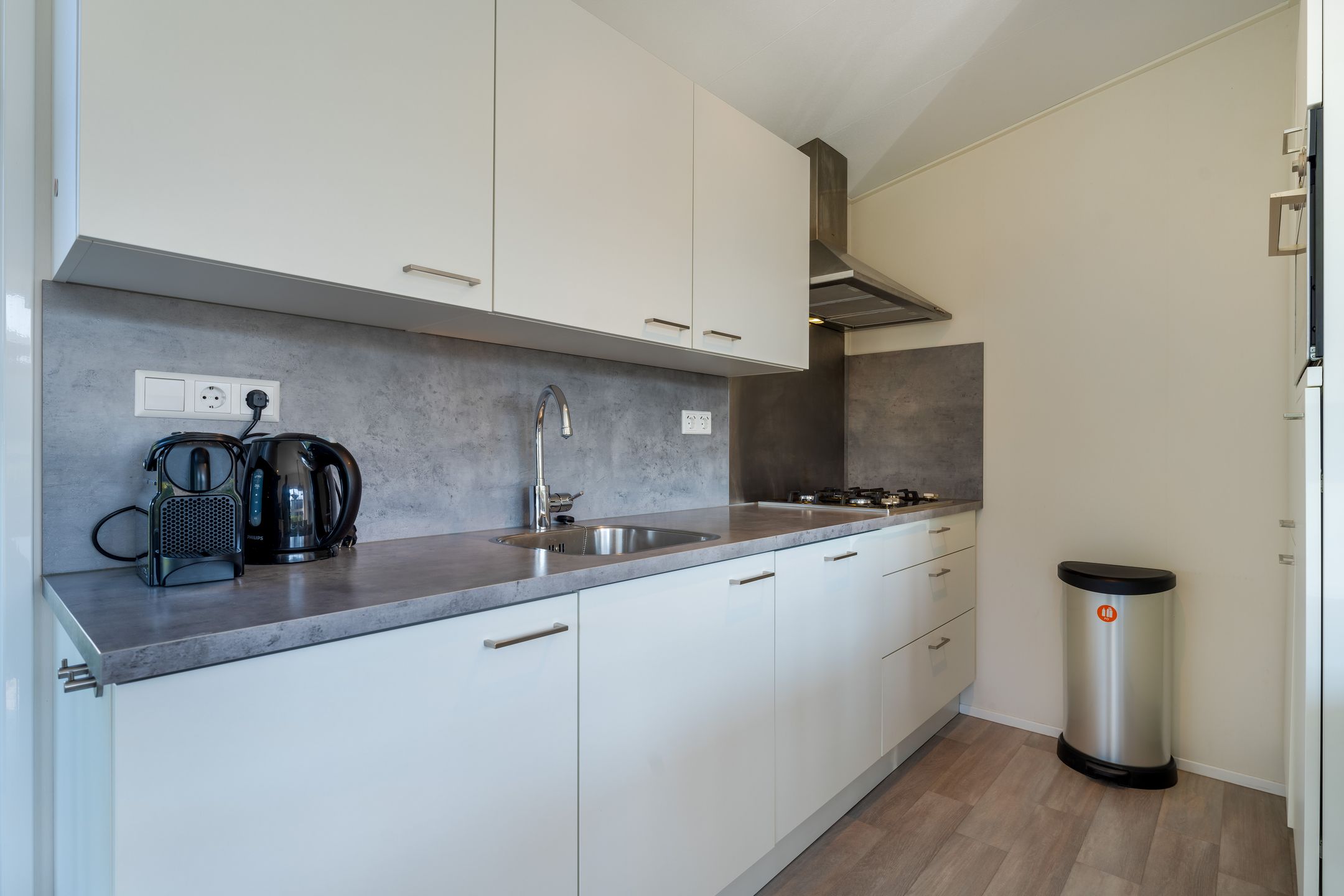 Photo 12 of Zeedijk 24-250