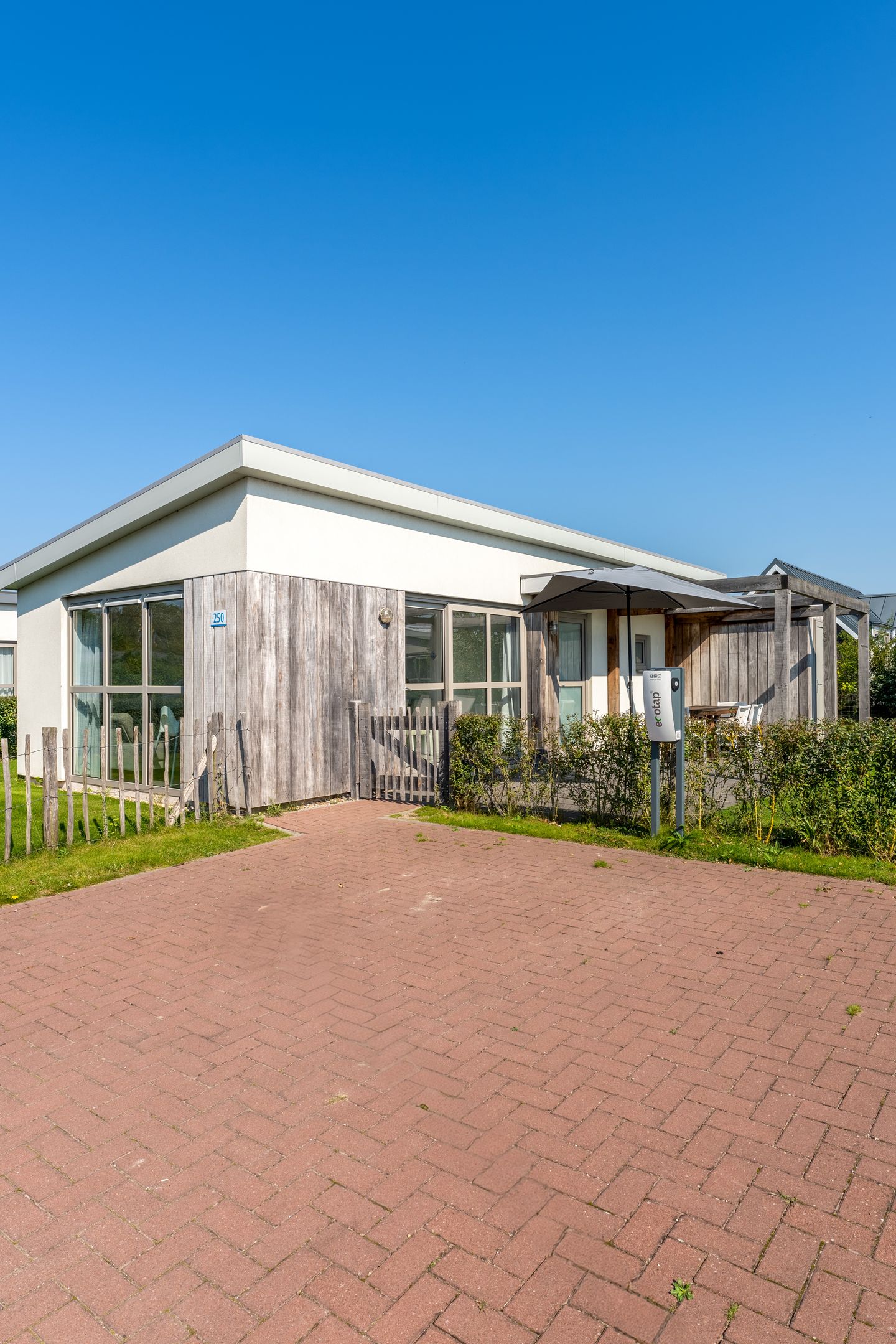 Photo 19 of Zeedijk 24-250