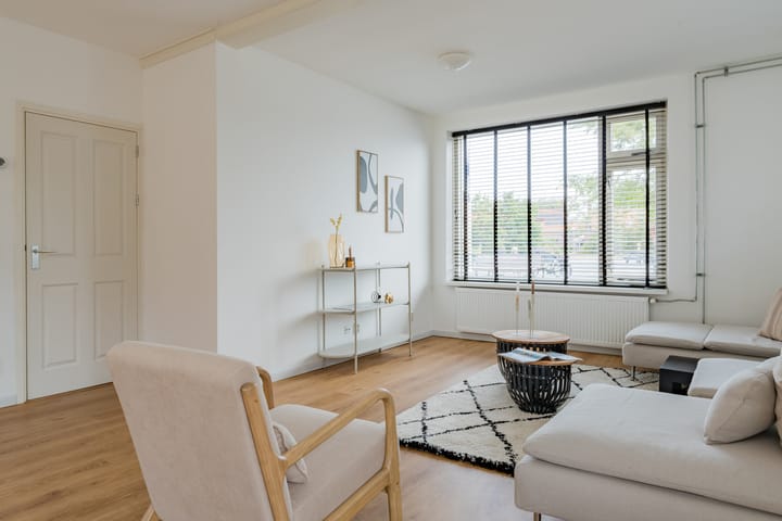 Photo 2 of Plein 1945 8