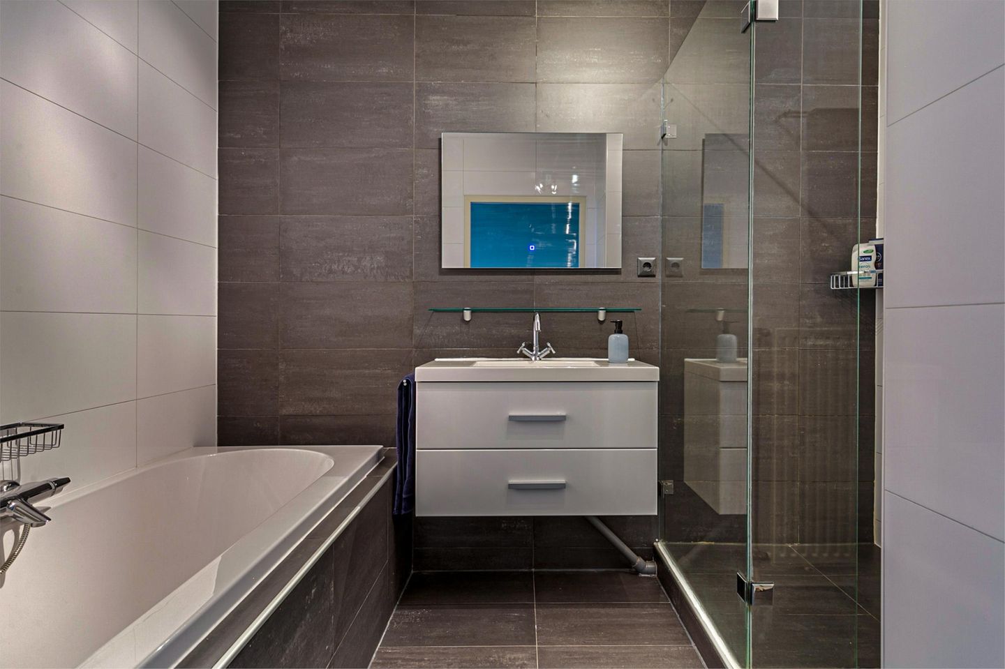 Foto 10 van Maarten Harpertsz. Trompweg 134