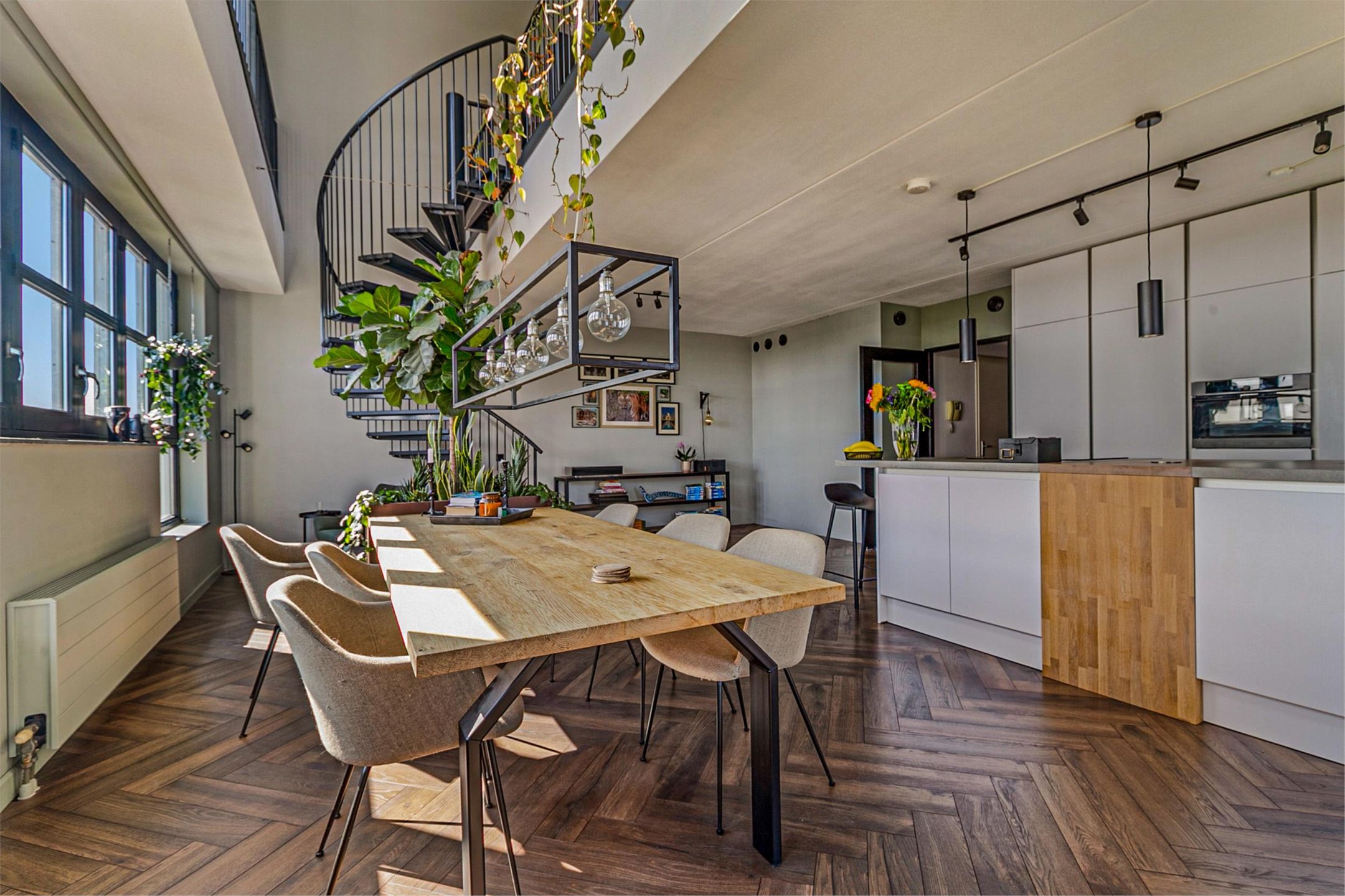 Foto 18 van Maarten Harpertsz. Trompweg 134