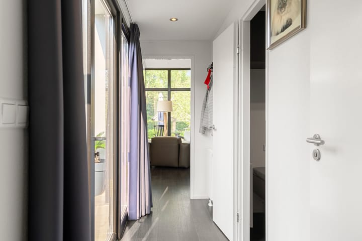 Photo 4 of Vijverlaan 1-G35