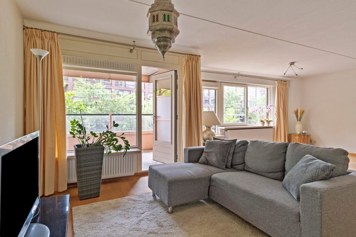 Foto 9 van Mignot en De Blockplein 60