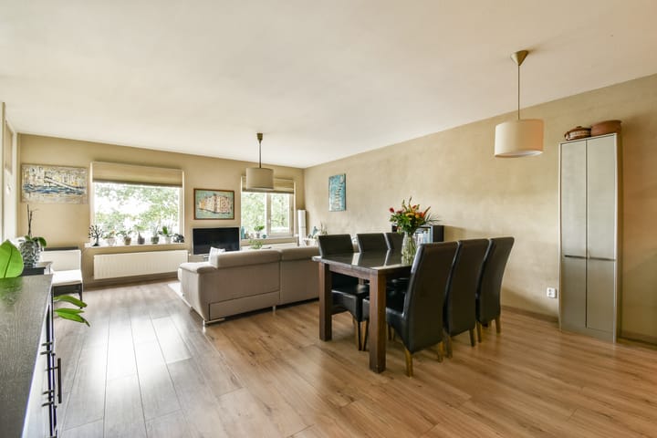 Foto 2 van Sara Burgerhartsingel 379