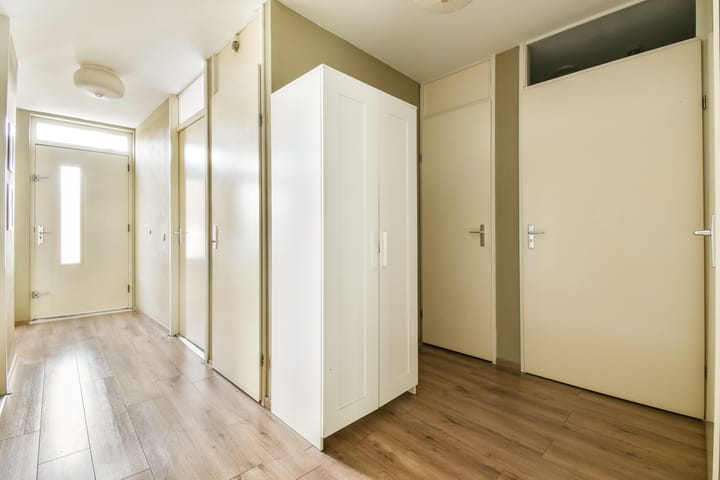 Foto 4 van Sara Burgerhartsingel 379