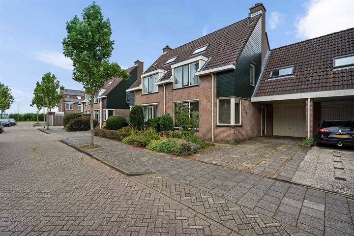 Bekijk foto 5 van Marga Klompéstraat 8