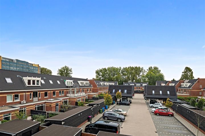 Bekijk foto 46 van Dokter Van Zeelandstraat 37