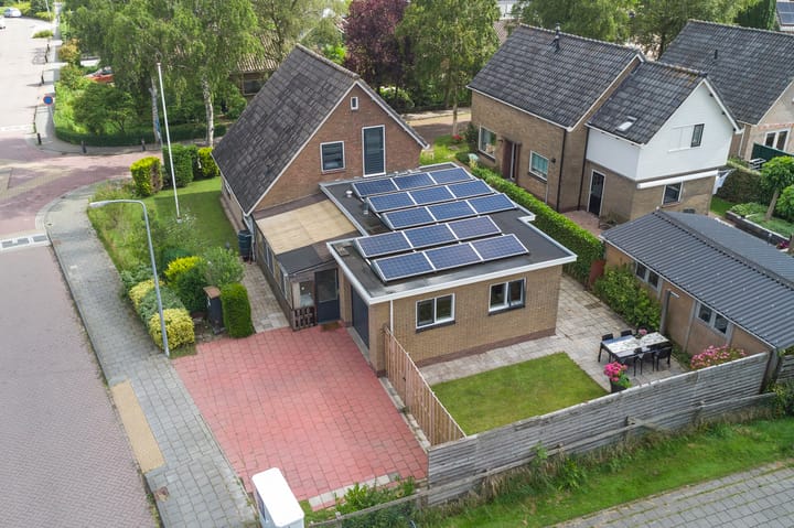 Foto 2 van Pastoor van Haasterstraat 2