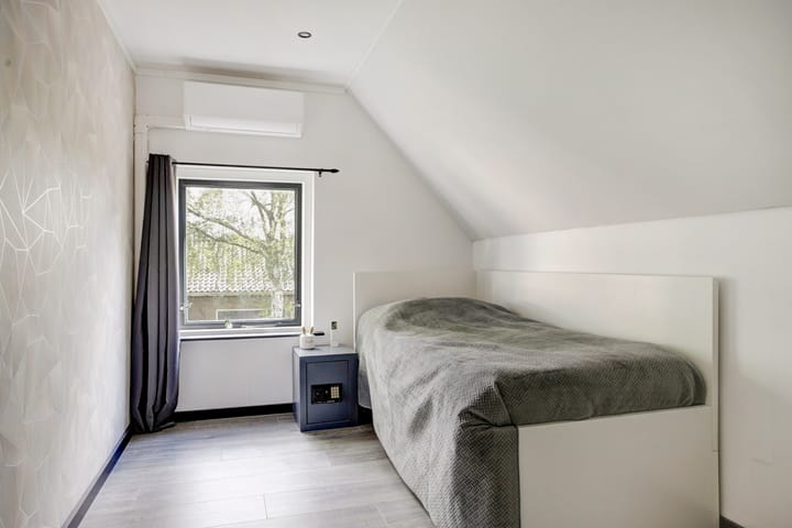 Foto 23 van Pastoor van Haasterstraat 2