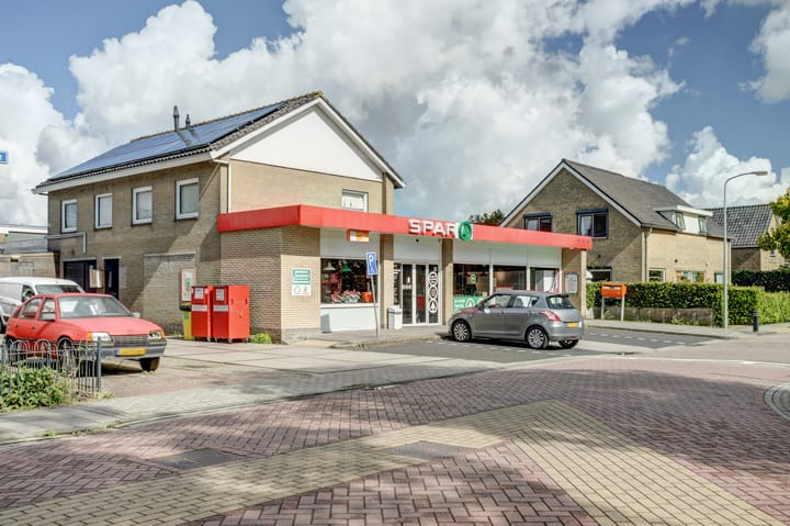 Foto 32 van Pastoor van Haasterstraat 2