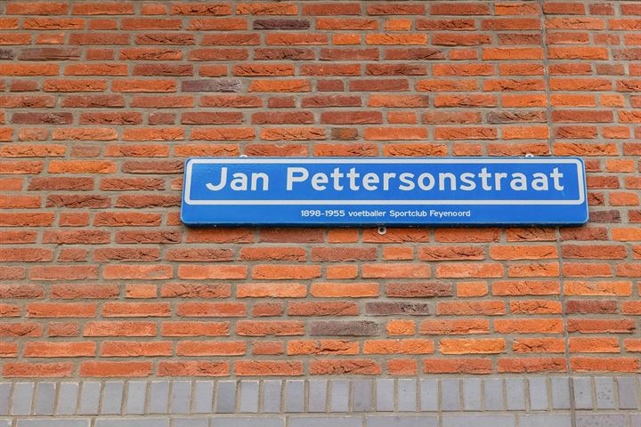 View photo 47 of Jan Pettersonstraat 232