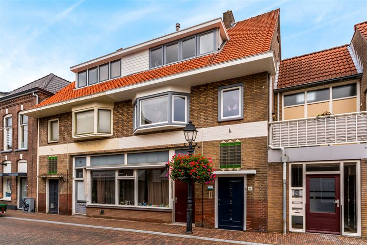 Bekijk foto 1 van Nieuwstraat 58