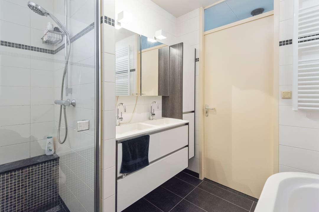 Foto 13 van Parallel Boulevard 156