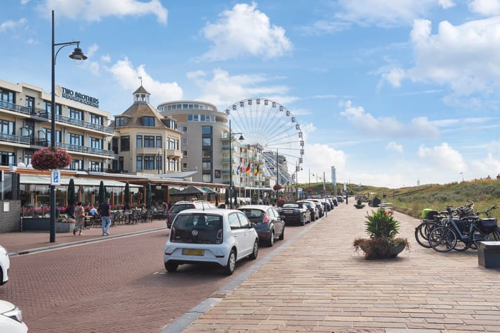 Foto 33 van Parallel Boulevard 156