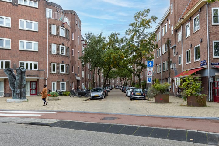 Foto 19 van Albert Luthulistraat 3-B