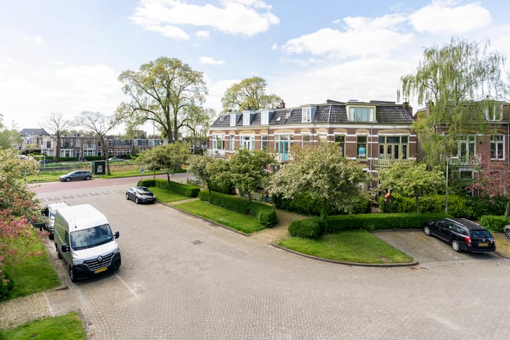 Foto 3 van Emmaplein 14