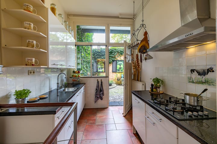 Foto 15 van Sint Lucasstraat 4