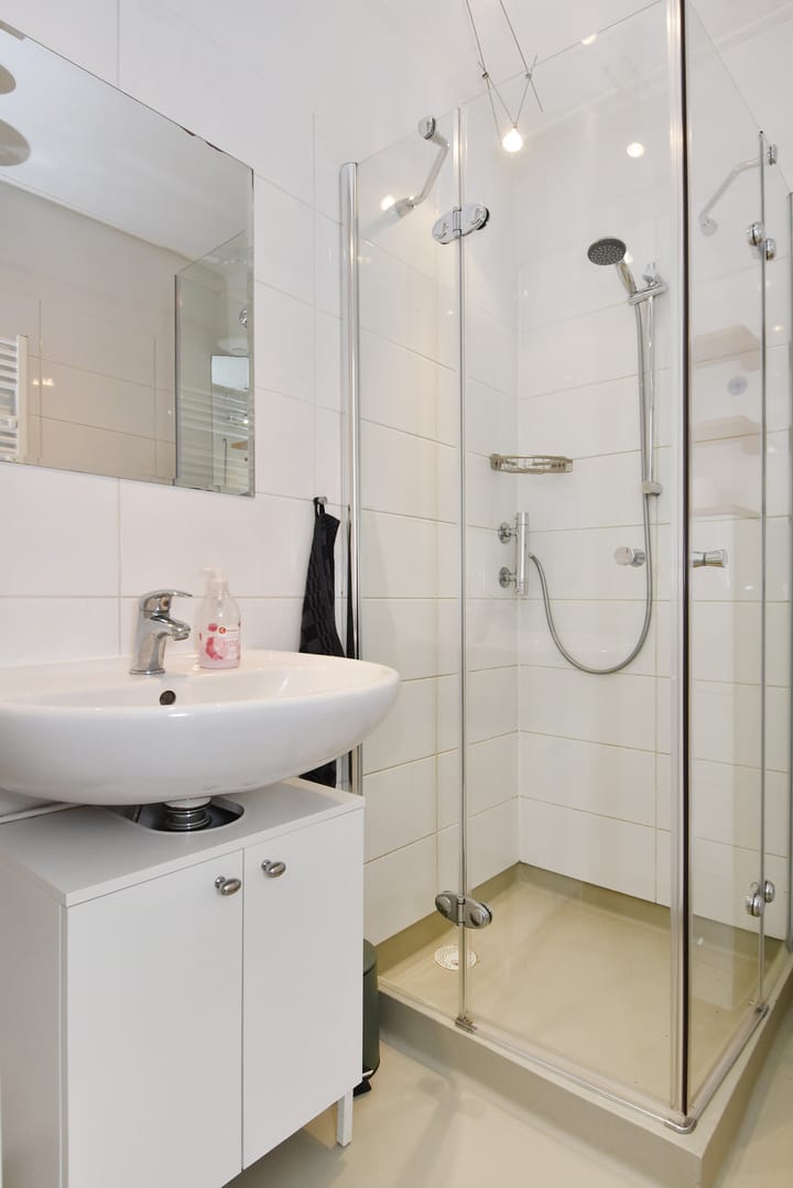 Photo 23 of Molenijserstraat 17