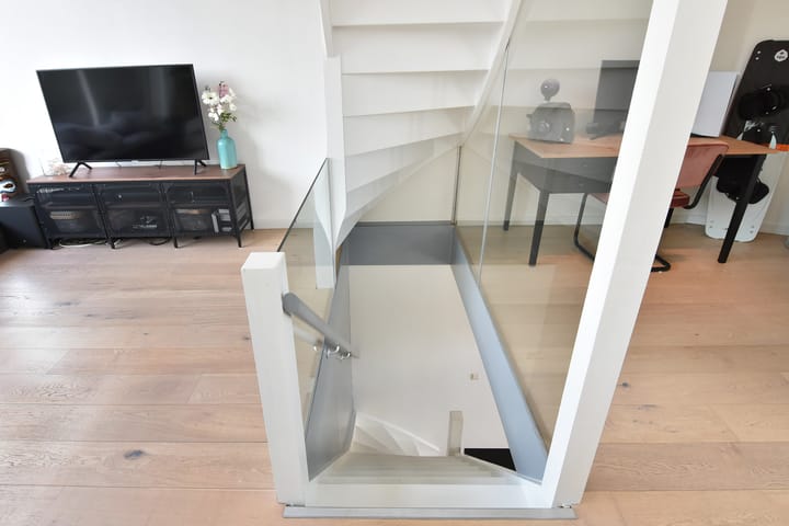 Photo 25 of Molenijserstraat 17