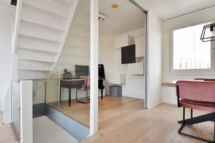 Photo 28 of Molenijserstraat 17