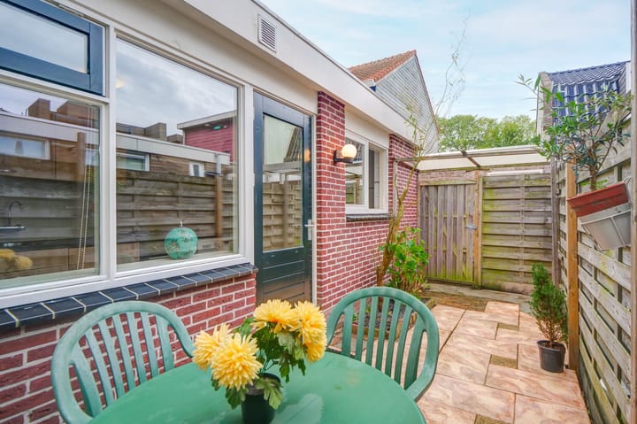 Foto 13 van Weststraat 64