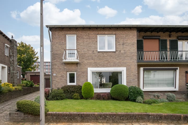 Foto 1 van Van Beethovenstraat 49