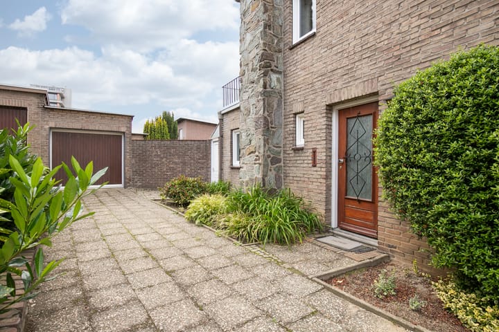 Foto 2 van Van Beethovenstraat 49