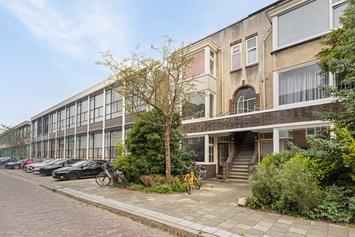 Bekijk foto van C.H. Petersstraat 4 A