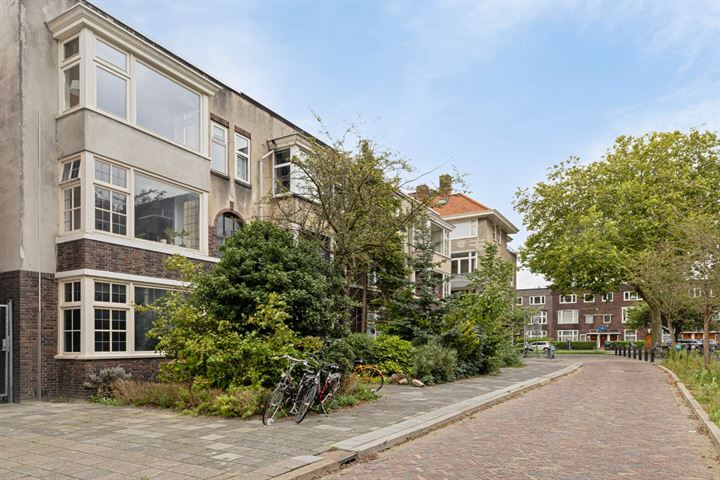 View photo 32 of C.H. Petersstraat 4-A