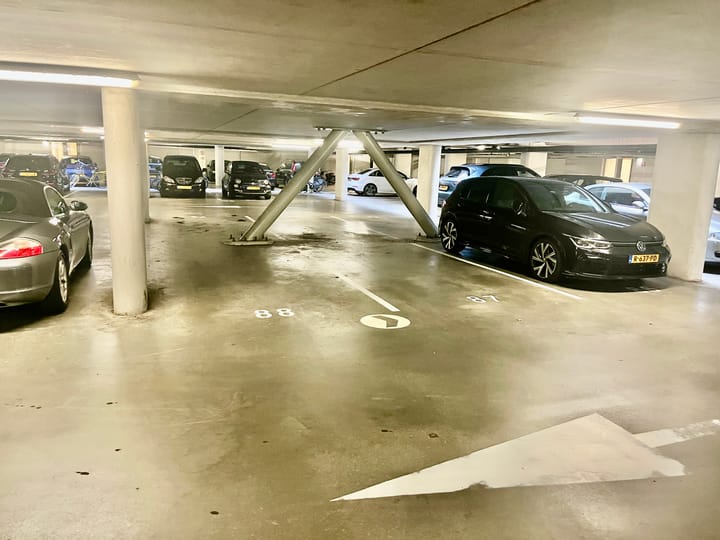 Foto 77 van Afroditekade 182-A