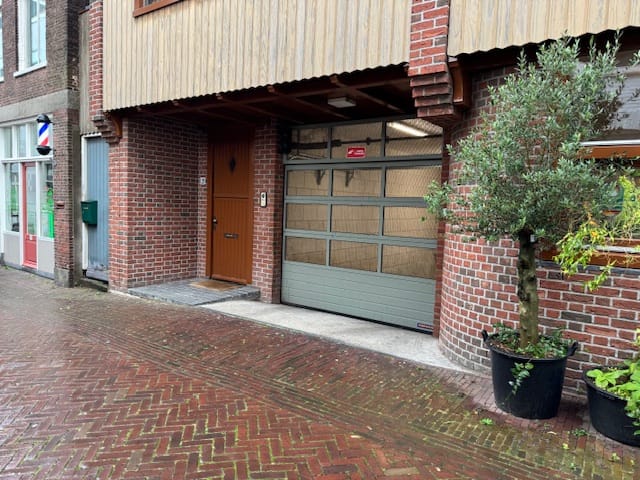 De Vlouw, Delft, 2611EW, Zuid-Holland, Nederland  