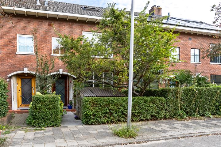 View photo 2 of Petristraat 7