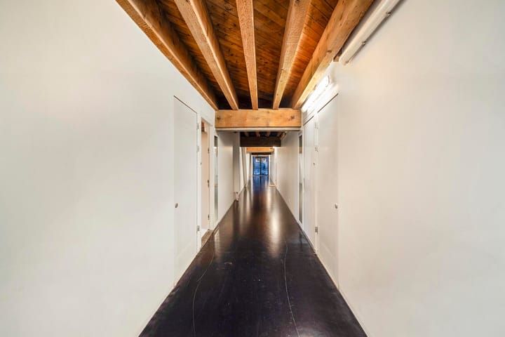 Foto 6 van Lloydstraat 40