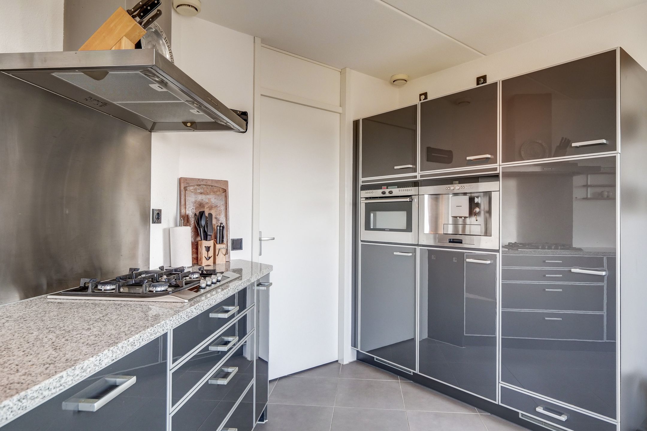 Foto 9 van Andromeda 121