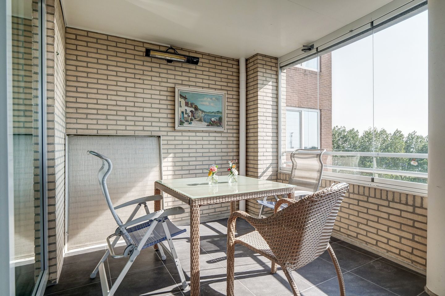 Foto 10 van Andromeda 121