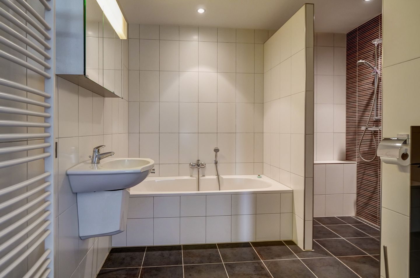 Foto 19 van Andromeda 121