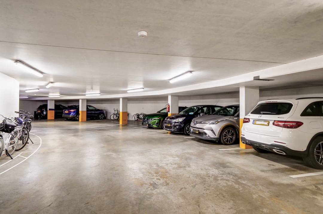 Foto 22 van Andromeda 121