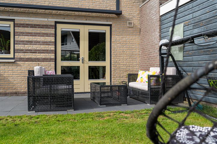 View photo 36 of D. Huijser van Reenenstraat 40