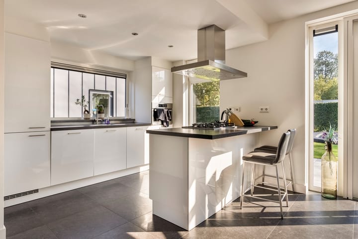 Foto 11 van Caustraat 58