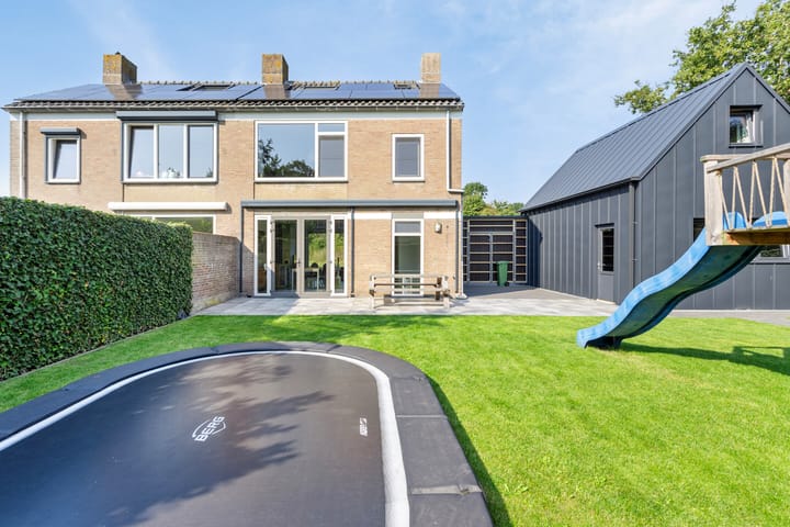 Foto 24 van Caustraat 58