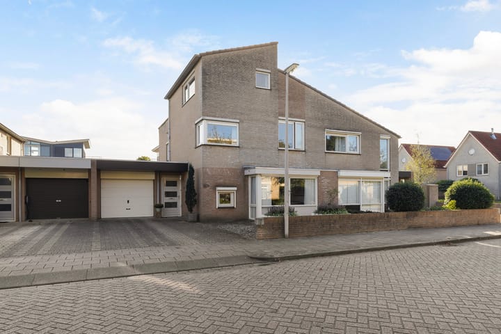 Foto 1 van Antoni Staringlaan 42