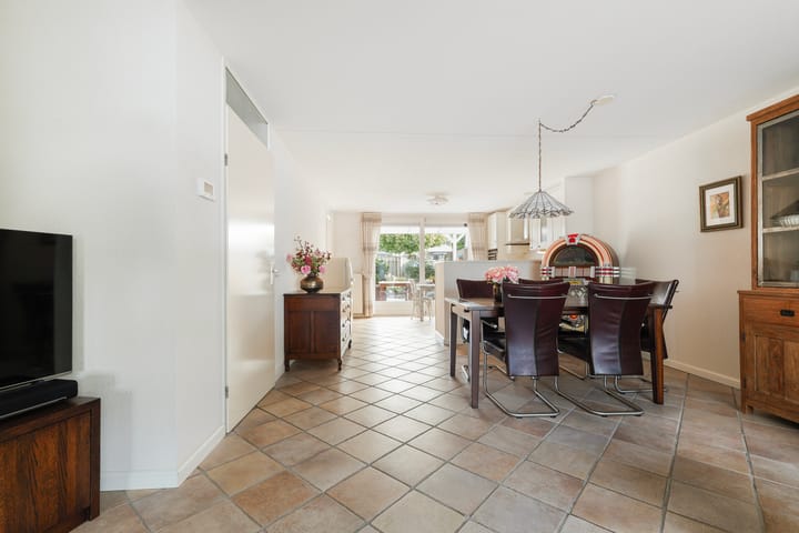 Foto 4 van Antoni Staringlaan 42